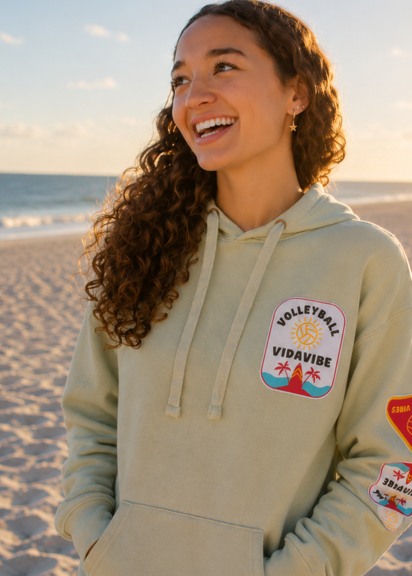 Volleyball Patches Sweatshirt - Seafoam