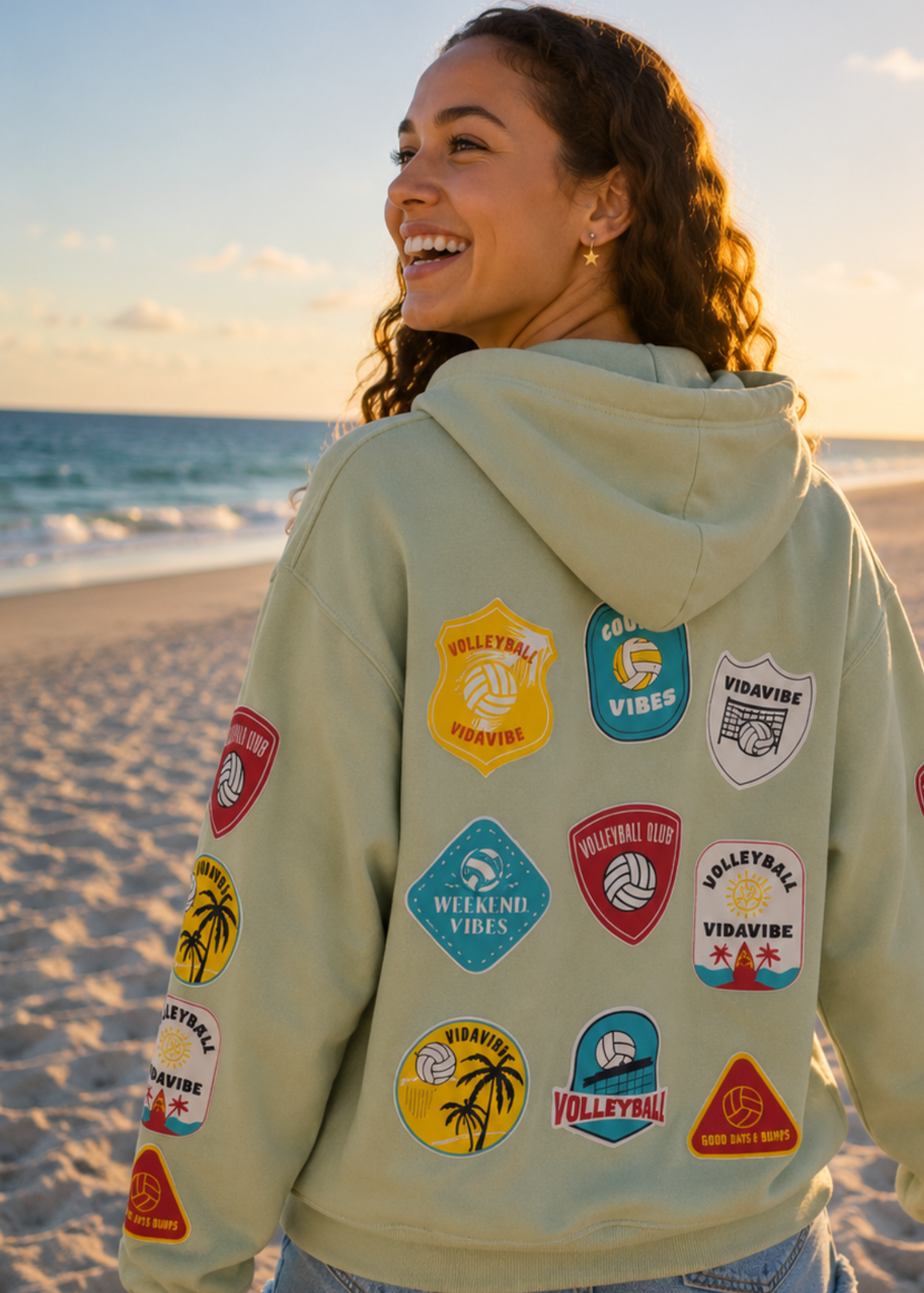 Volleyball Patches Sweatshirt - Seafoam